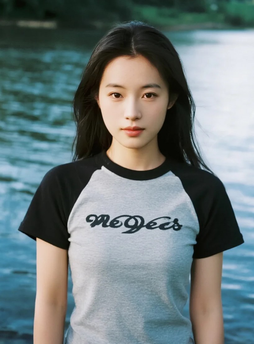 美女在镜头前，美得毫无保留