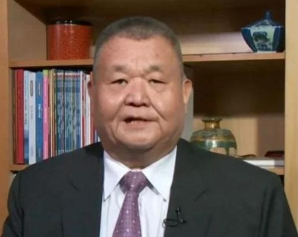 好了,定了!别再说不管高安国将军了!法律程序有自己的节奏。重庆警方对沈