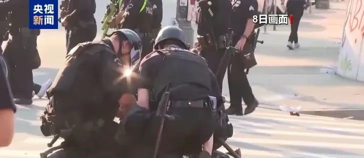 遇到这事儿，美国人咋没开枪呢？真让人跌破眼镜！说好的“枪
