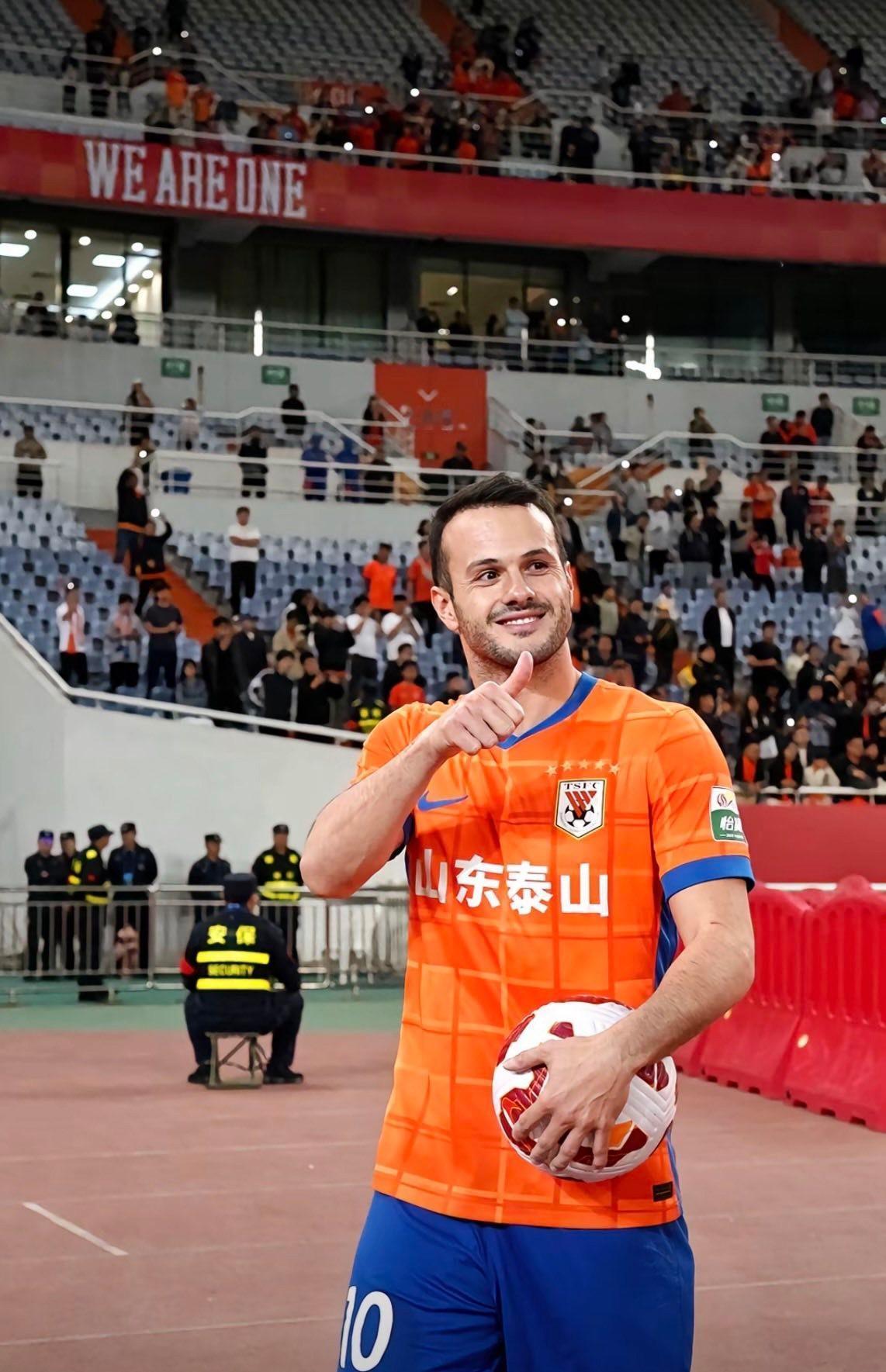 泰山队最后一轮，还有三个目标要完成！据山东泰山官方消息，山东泰山队今日重新集中