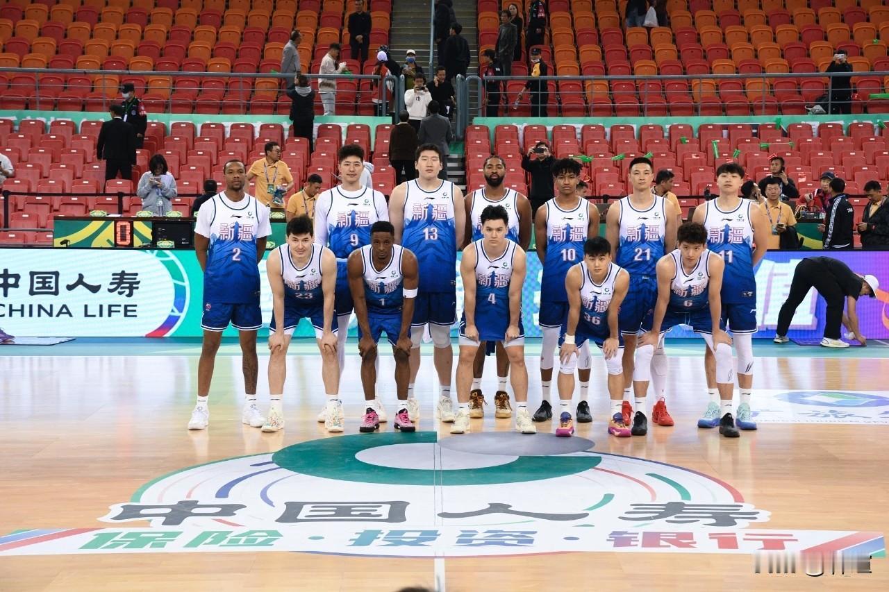 虽然新疆男篮在CBA俱乐部杯遭遇两连败，但新疆男篮却依旧让人“满意”，因为本土球