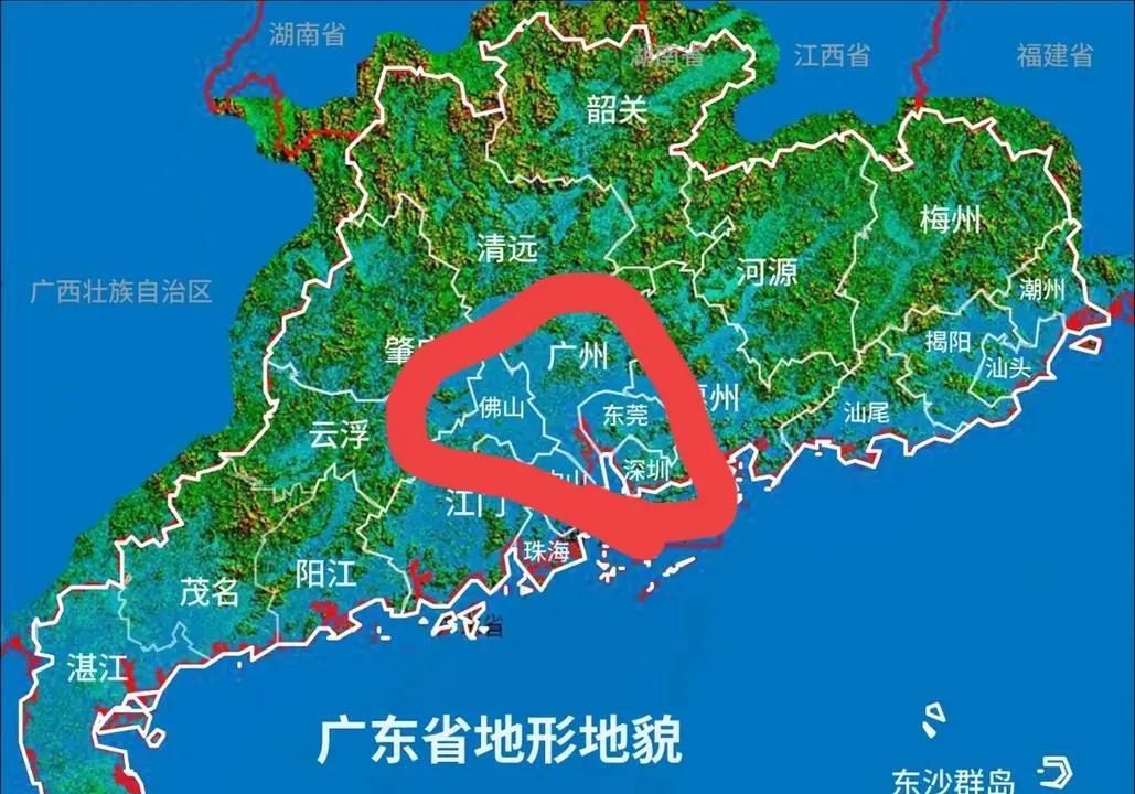 广东虽然有21个地市，但经济大部分被少部分城市占据，其中深圳、广州、佛山和东莞四