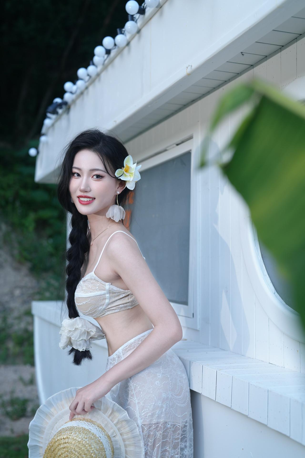 人生最好的贵人，就是努力向上的自己。