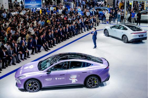 深蓝L06Max正式发布，深蓝L06Max售价12.59万元起，在看不见的安