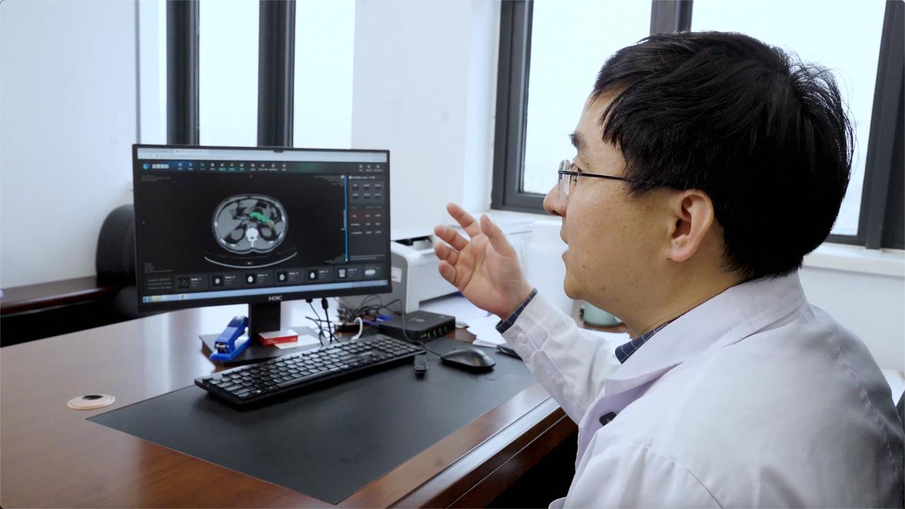 外媒整版刊登了一篇报道，事关中国，国内知道的不多，但国外已经炸开了锅！202