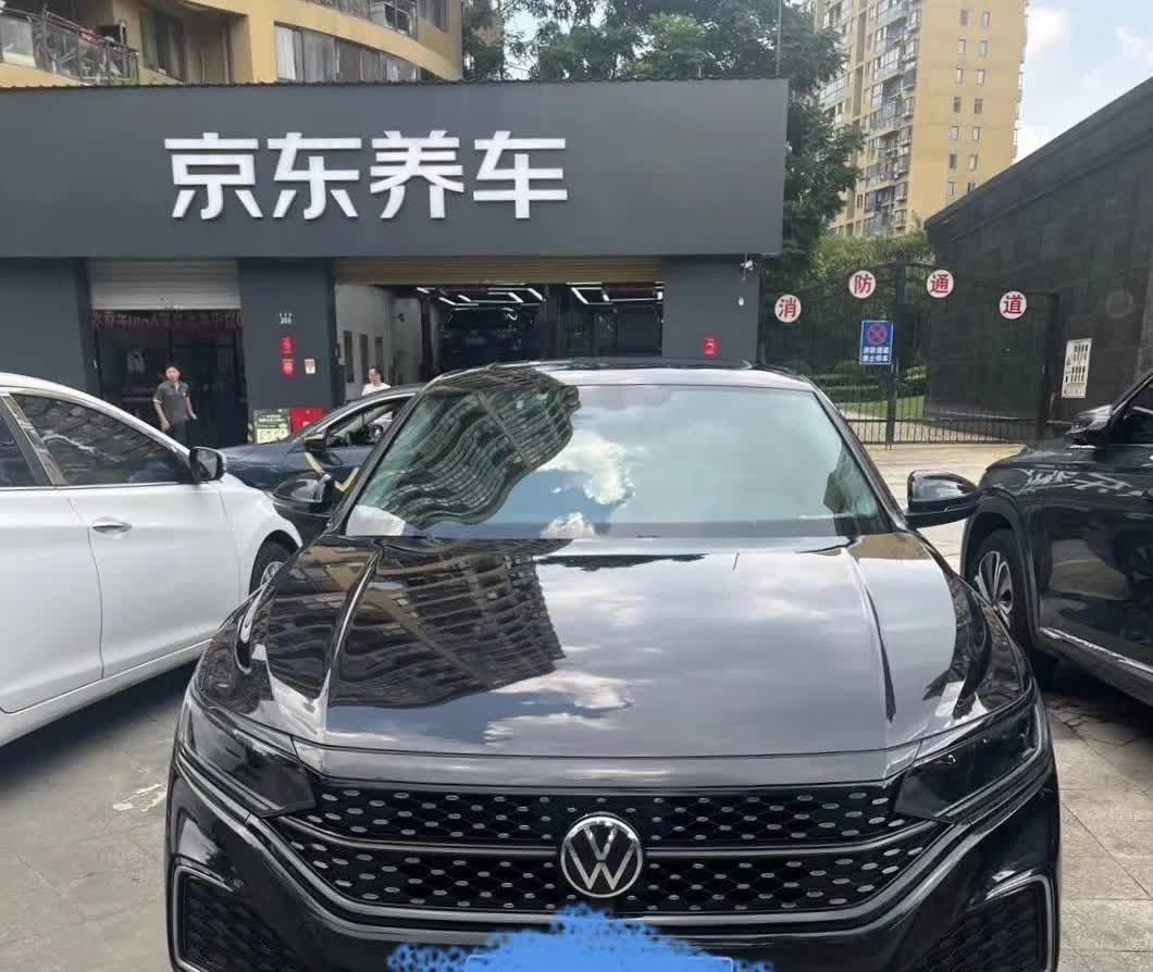 油车成本太高，真想换电车！年初我花8万买了辆二手帕萨特，当时觉得值。可现在通