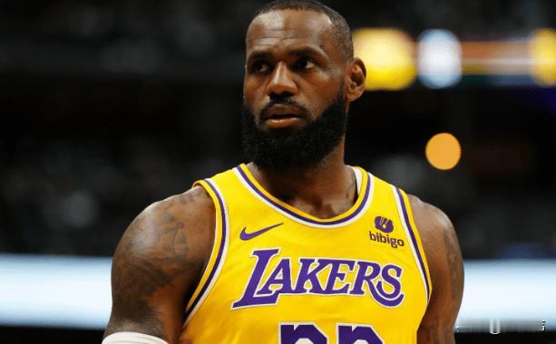 无私！八村塁谈詹姆斯：“勒布朗最后助攻我完成了绝杀。”“他一直都是这样无