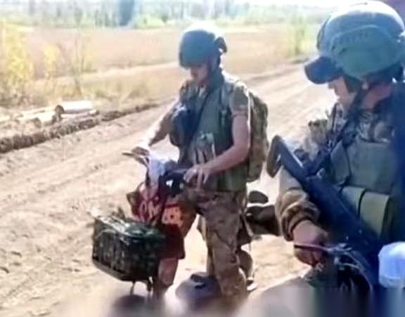 我跟你说个事儿，你可能都不信。打了三年，炮弹都快把土犁平了，结果发现，战场上真