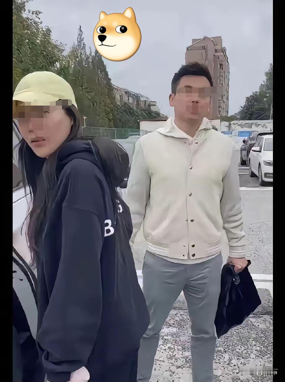 被出轨女子说出了老公3个可怕的地方，第一个她在医院遇到老公带着小三一起去产检