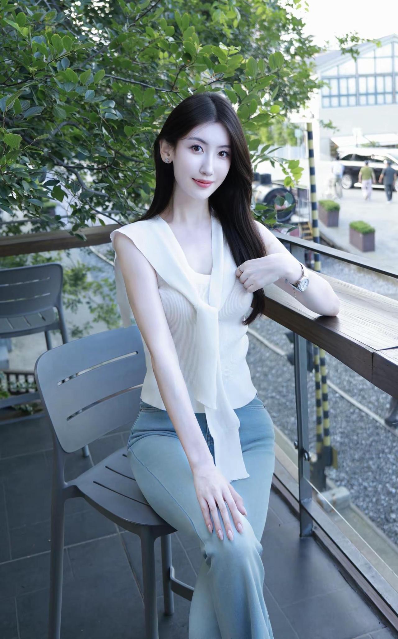 刺猬小姐一个人能走多远听起来很幸福看起来也是分享照片刺猬小姐