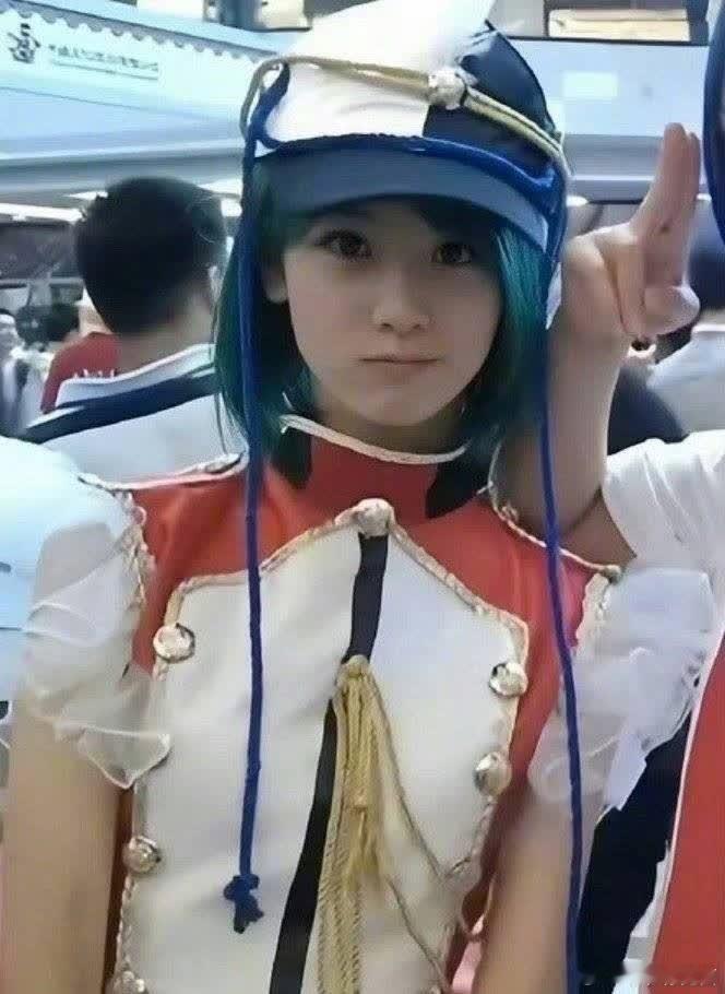 陈都灵的早期COSPLAY照片