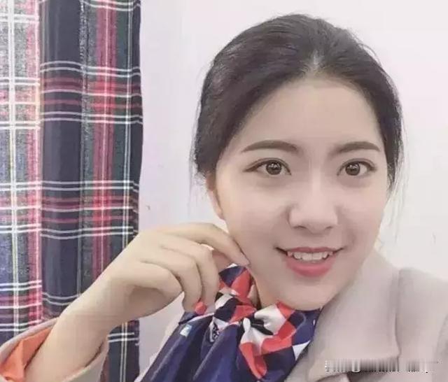 玄学这玩意儿，你们能参透其中奥妙不？当初恒大把那白珊珊招进歌舞团，就像一颗定时