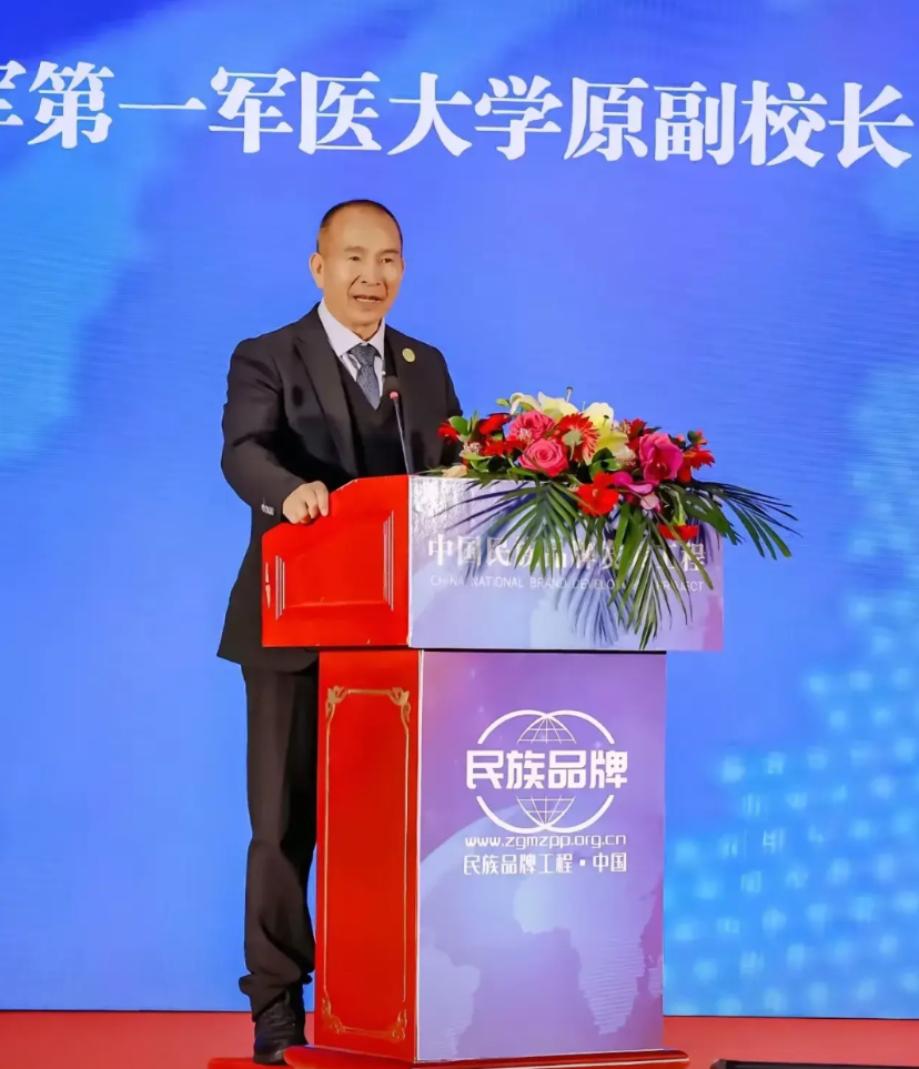 阮少平不到3个月，跑了5个省举办了20多场讲座，其中还有不少单位是学校。每到一处