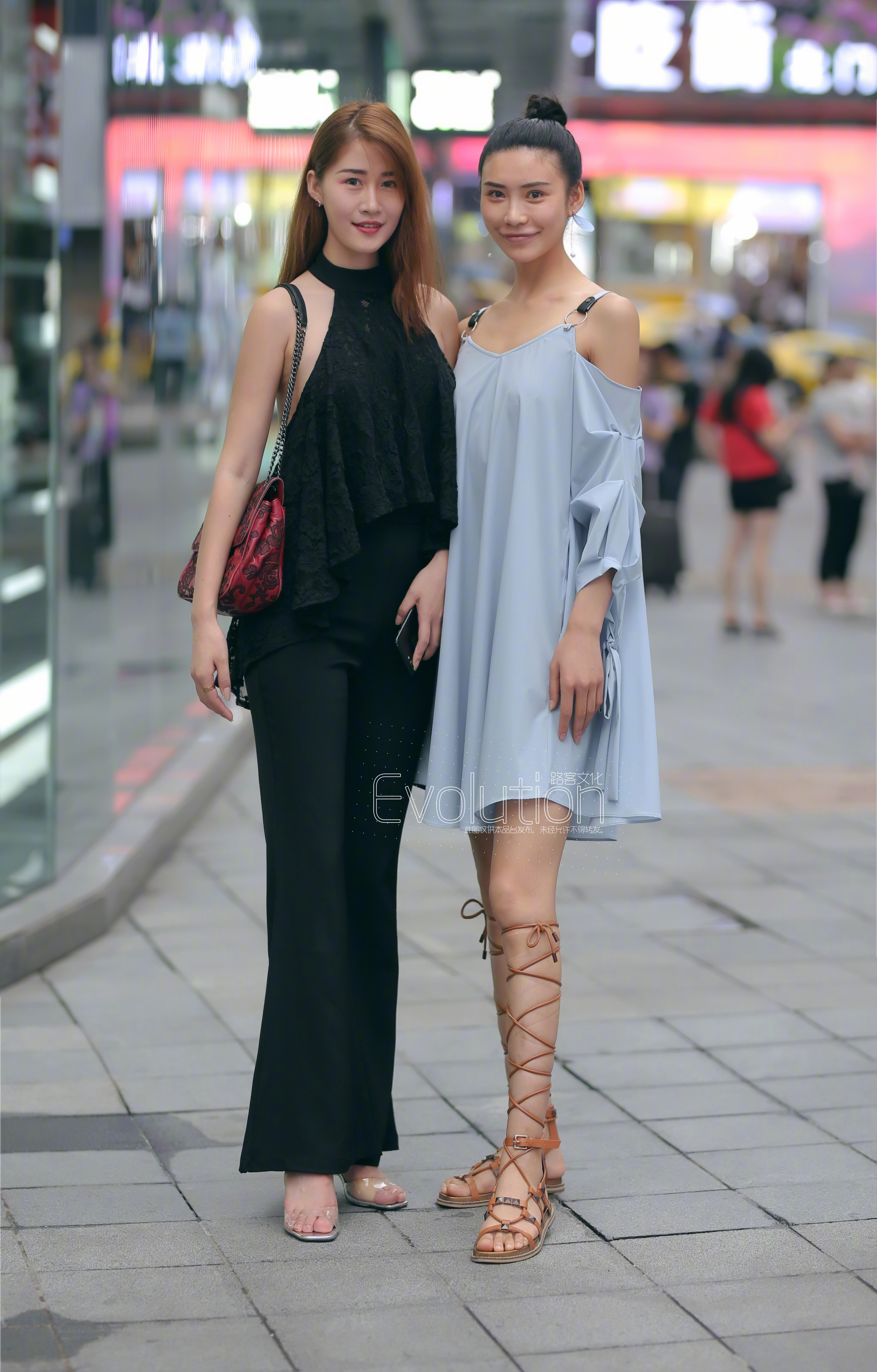 当时很喜欢好姐妹一起街拍​​​