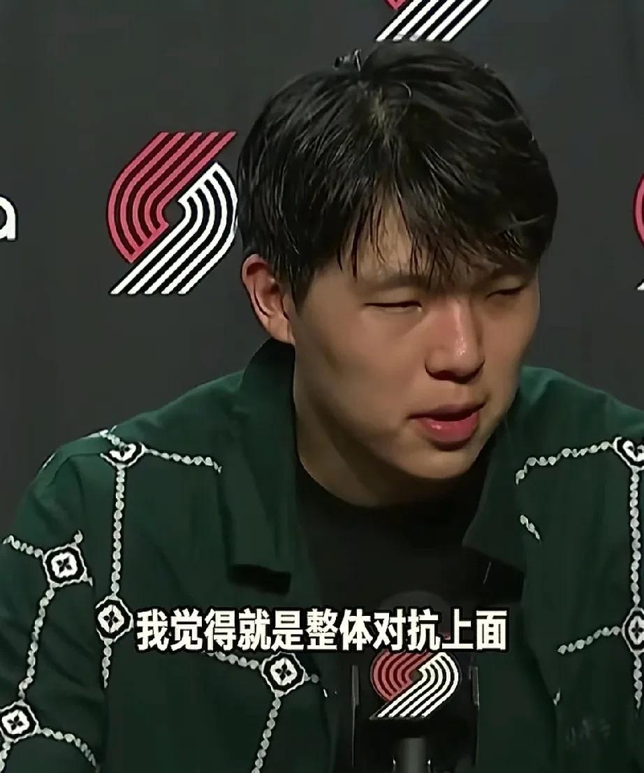 正视不足！杨瀚森首场季前赛赛后说了什么？杨瀚森迎来了NBA首场季前赛的比赛，这