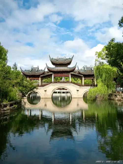 夏日生活打卡季夏日去苏州，简直是一场超棒的体验！可以按三天行程打卡。第一天走古