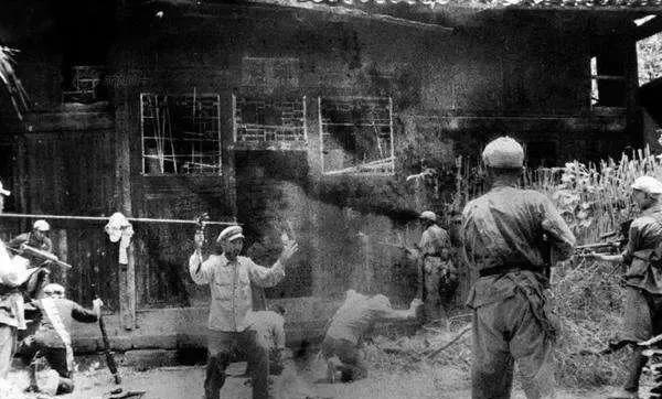 1950年，杨勇遇袭，经调查，袭击他的土匪是剿匪大队长张华清。这条结论被摆上