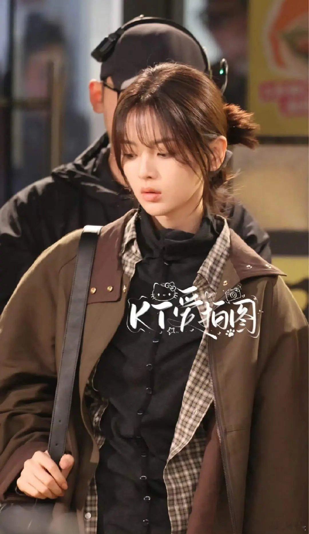 有没有感觉杨超越新剧的造型好像宋慧乔韩味好足，确实很像韩系女主