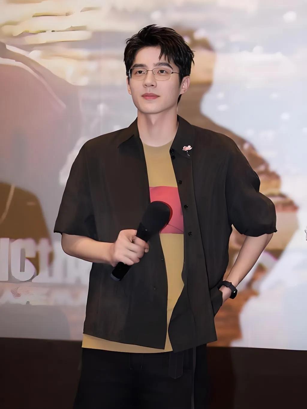 2025年7月，刘昊然携《南京照相馆》在南京首映时透露，自己曾考南艺时逛遍南京景