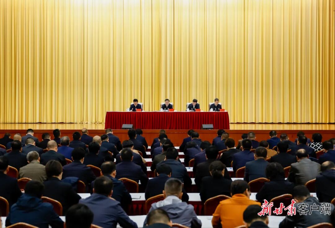 中央批准: 靳国卫任甘肃省委常委、省纪委书记