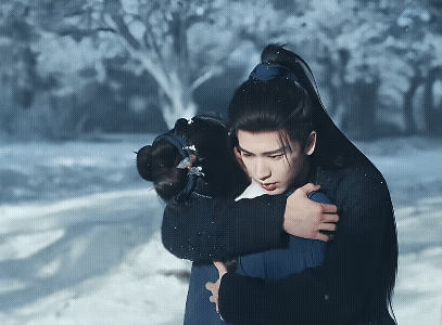 《逐玉》这个拥抱真的好久～不得不谢谢随元青这个混蛋，虽然嘴欠，但是确实起到了神助