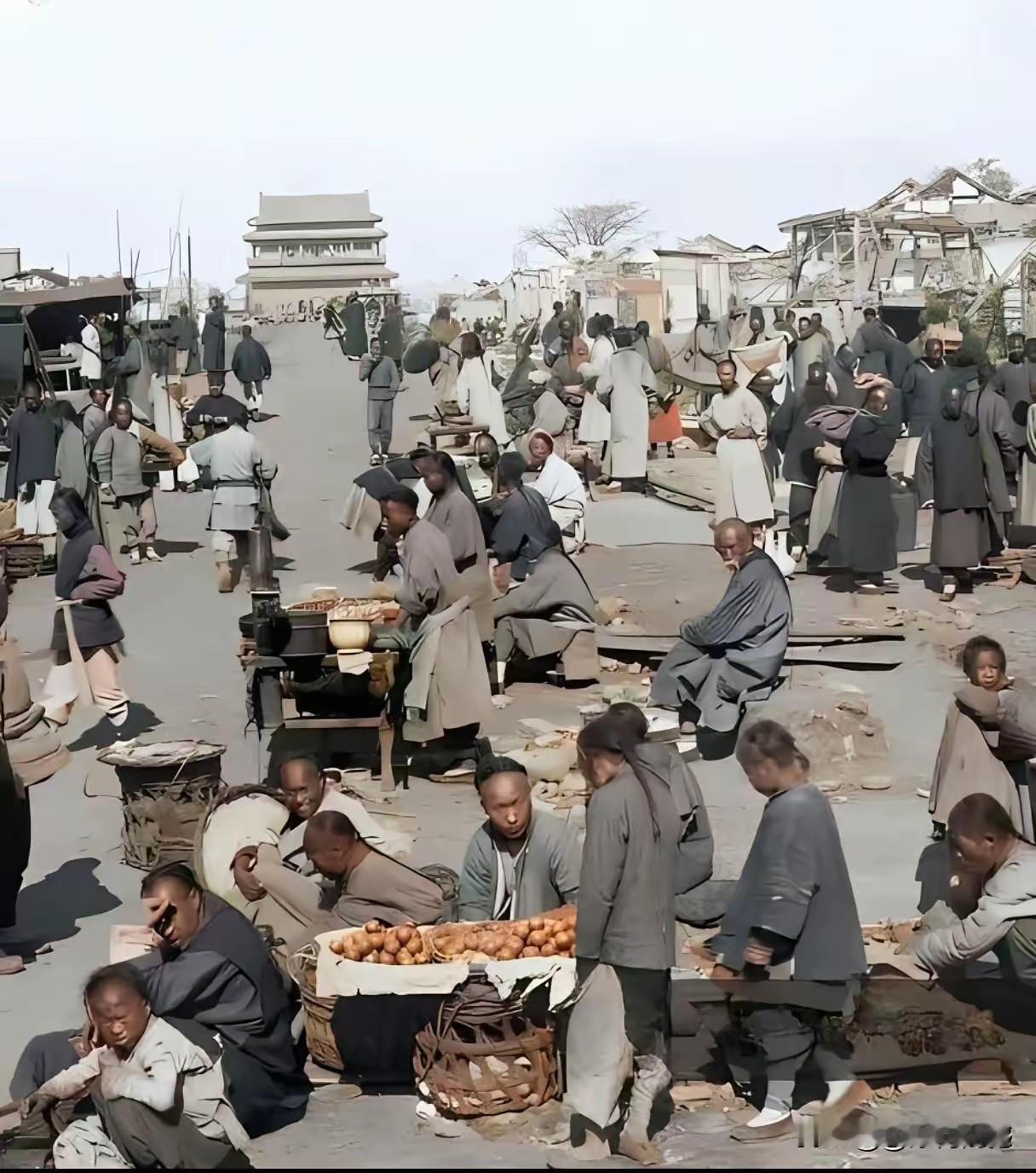 晚清的市面上，也有不少做小生意的，那时候的人们，也许是长期在外面风吹日晒的原因，
