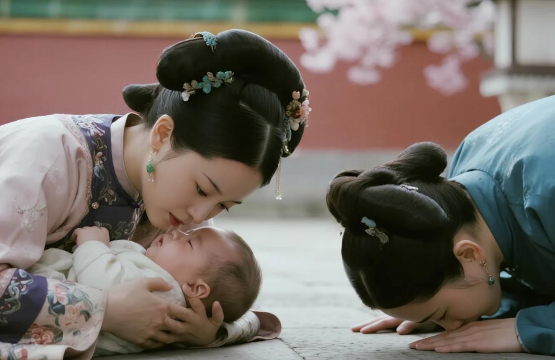 为什么古代的妃子不给皇子喂奶，反而要找奶娘喂？不是妃子们不愿意给皇子喂奶，她们是