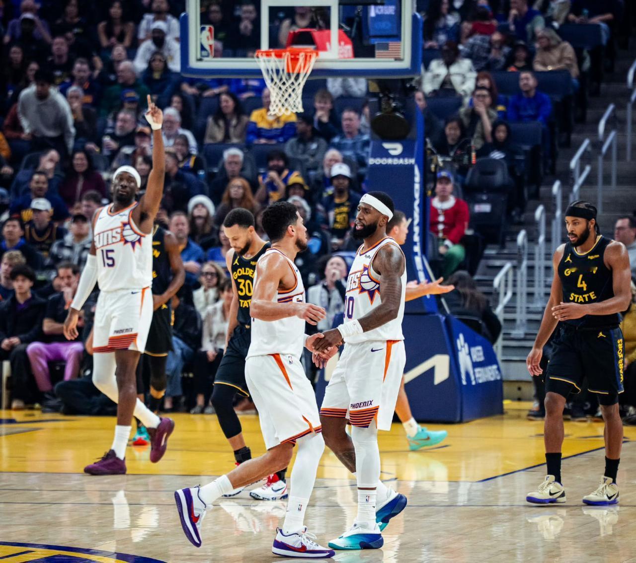 勇士射太阳止连败的三大原因：吉米够强硬、重用理查德、库里基本盘。勇士119:1