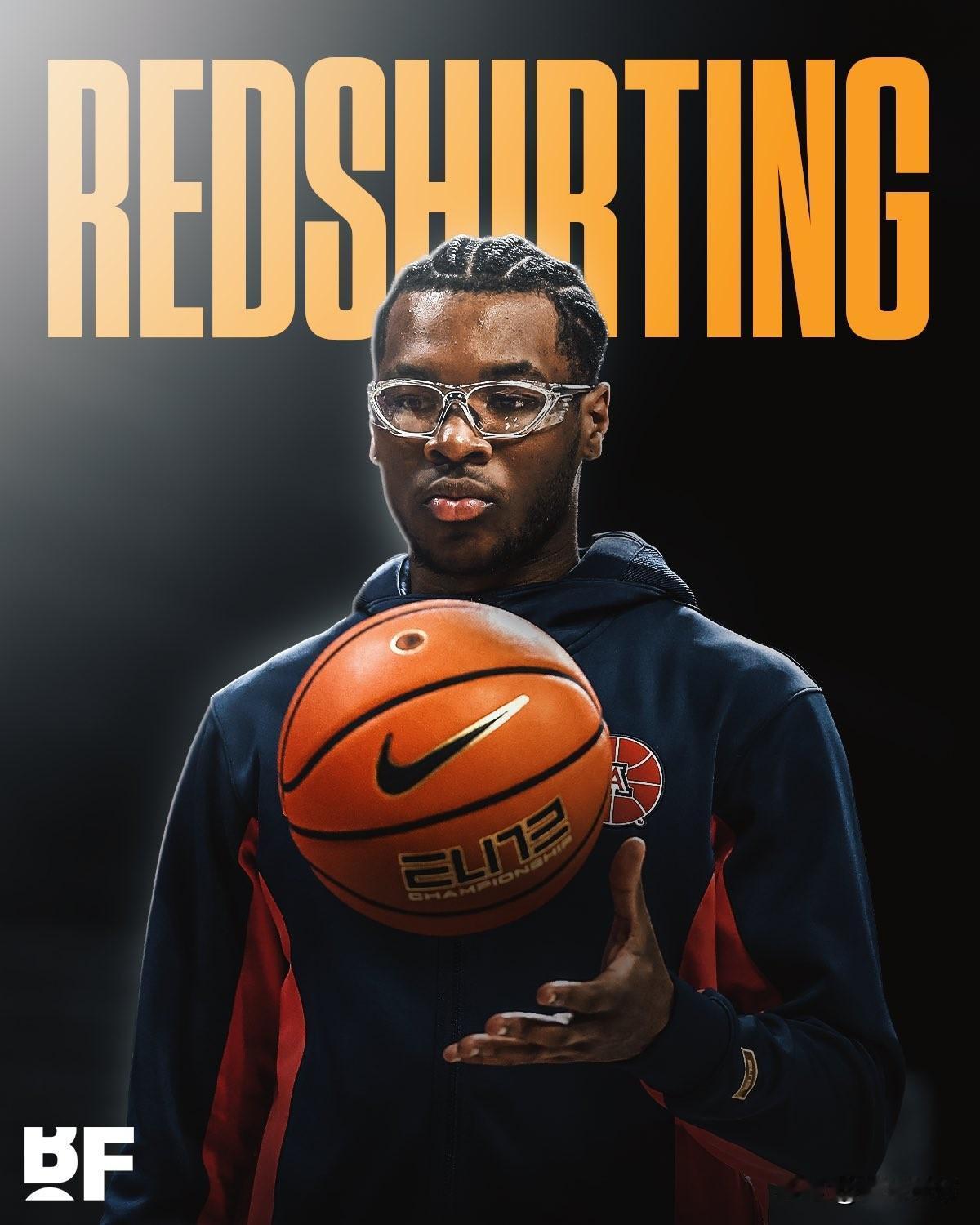 可怜天下父母心，詹姆斯为了与二儿子恐怕还得再打2年NBA!今天，美国亚利桑那