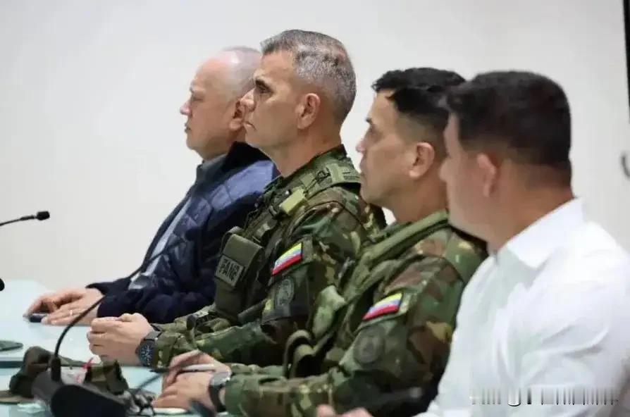 果然有内奸！美国抓人时委政府要求军队不能采取行动！委方陆军预备役少校佩雷拉表