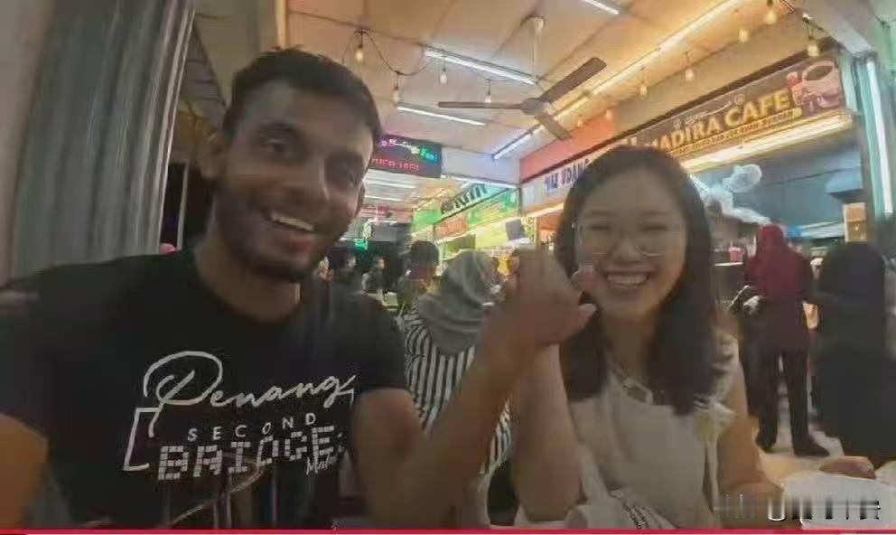 连阿三都心痒痒了今天凌晨，油管上又有一位来自印度的网红也晒出与国内妹纸牵手照片