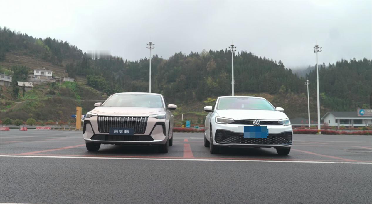 德系底子+国潮诚意：荣威i6真能让朗逸车主“眼红”吗？ 最近有个话题挺有意思