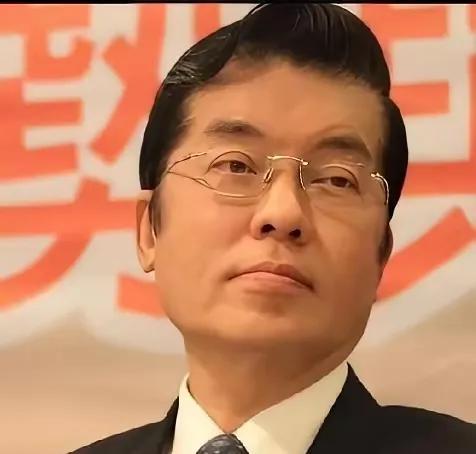 国民党迎来重磅人事调整,被誉为反独大将的张荣恭正式获提名副主席,消息一出立即引爆