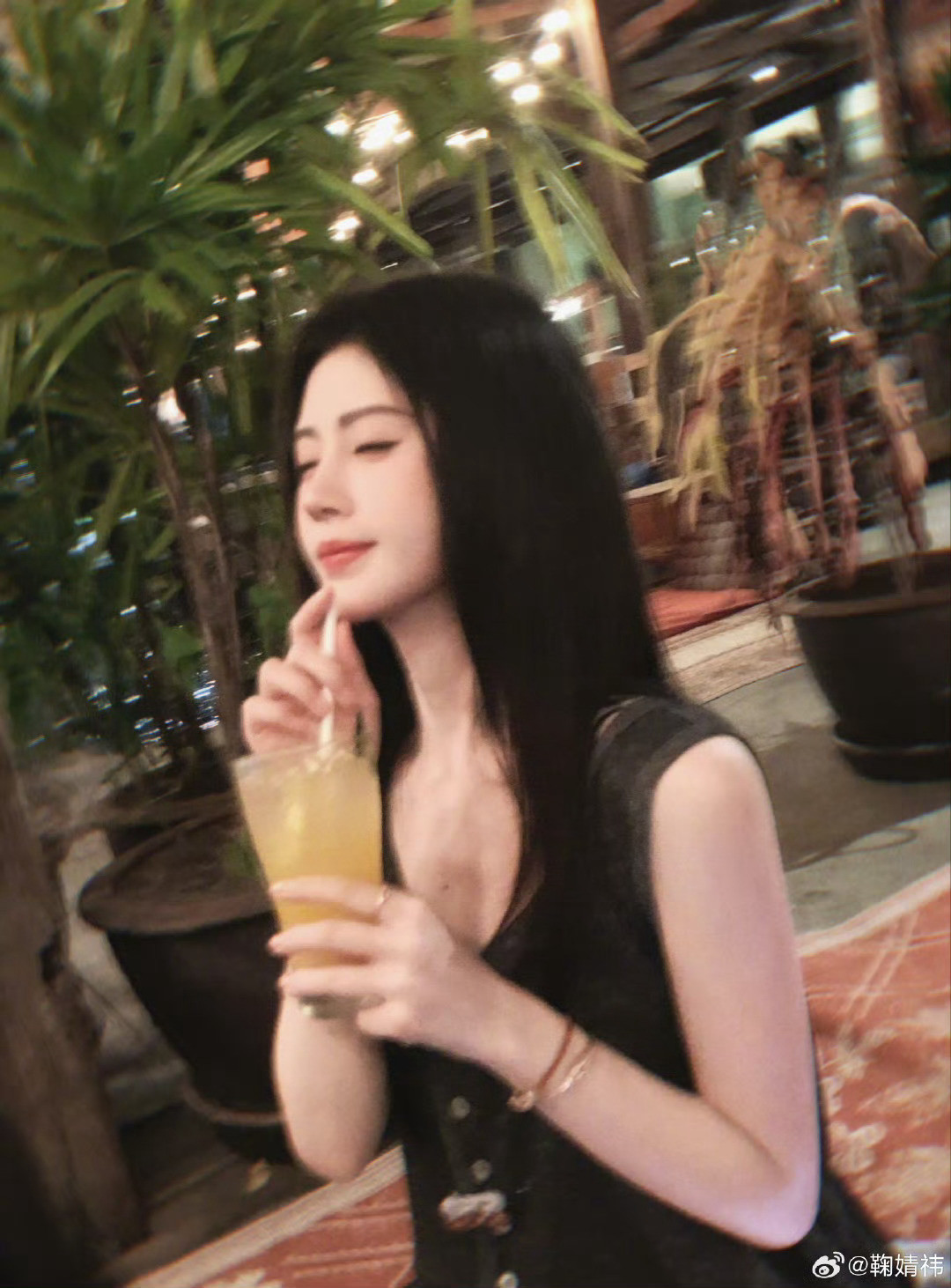 鞠婧祎九宫格live碎片鞠婧祎每次出现都能美我一大跳！！每次营业都在贡献新头像?