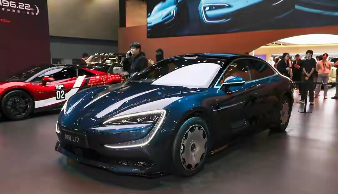 哎哟喂，三月份70万以上豪车销量榜出来了，看得我一愣一愣的。尊界S800又拿