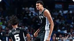 不可思议，马刺队竟然找到了更强的首发中锋？答案是肯定的！首发中锋，科内特