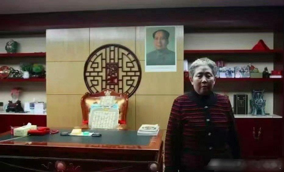 比亚迪王传福，格力董明珠和老干妈陶华碧，三个创始人的办公室有一个共同点。​