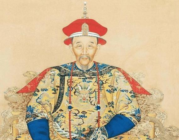 1687年，孝庄病逝。她一手带大的孙子：康熙哀号不已，捶胸跳脚。谁知，走出孝庄的
