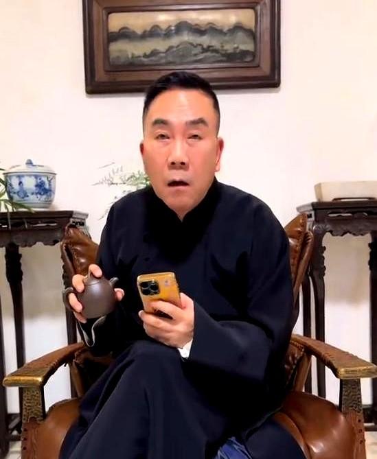 杨议最近在直播里聊到郭德纲，终于道出了和郭德纲‘翻脸’原因。他自己承认郭德纲有