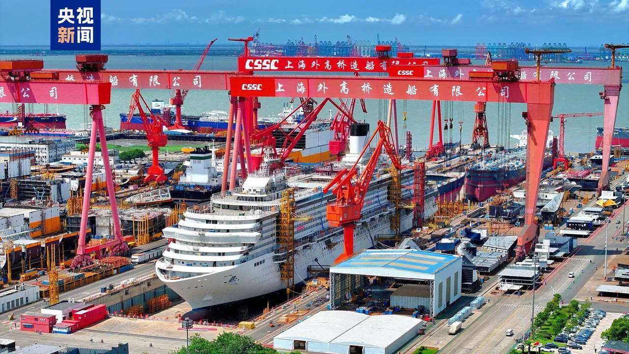 这次中国被一口断气坑惨了。8月11日周二午后，伦铝期货一根直线拉起来，刷出近7