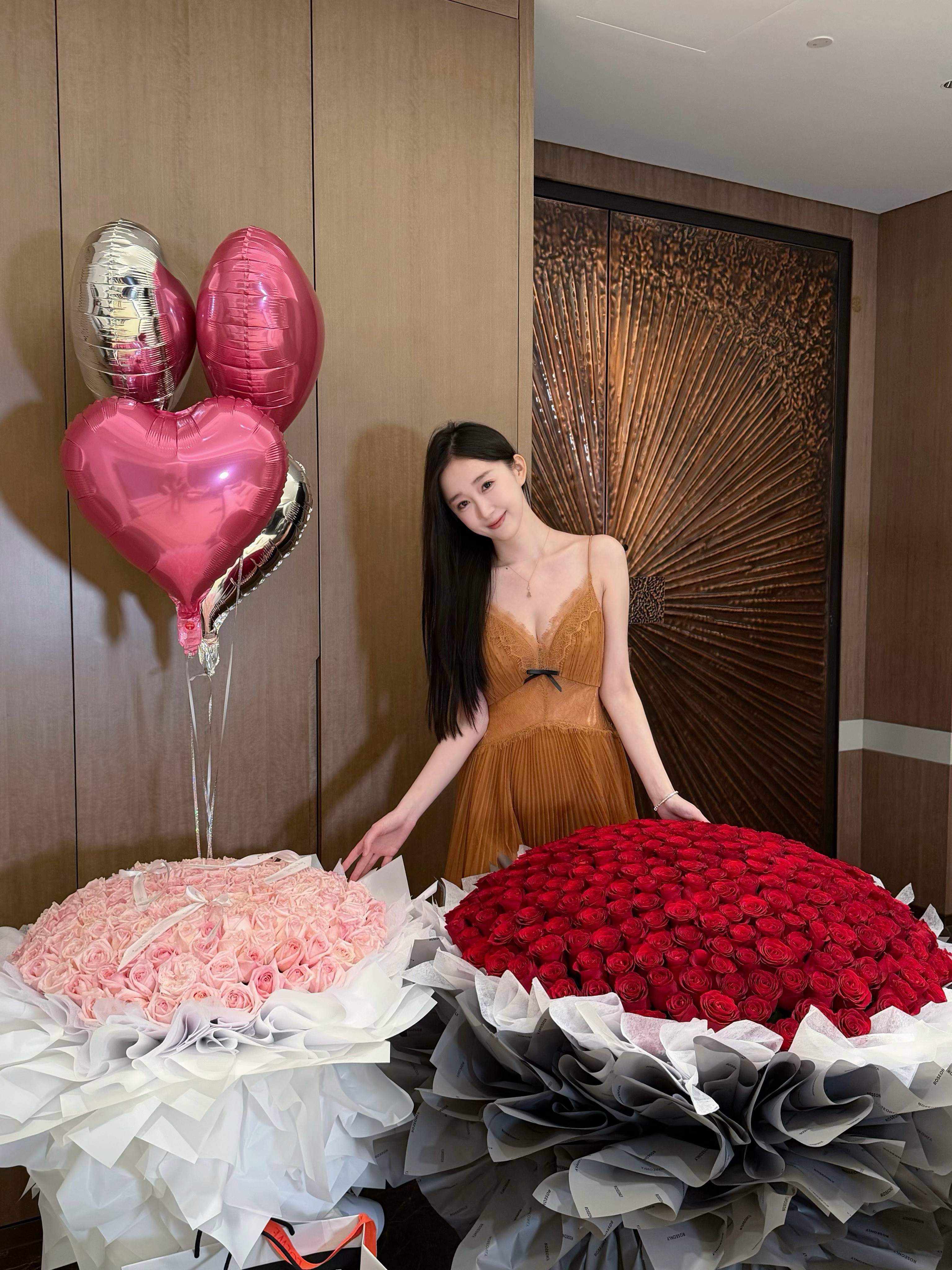 只不过是又长大了一岁的美女罢了