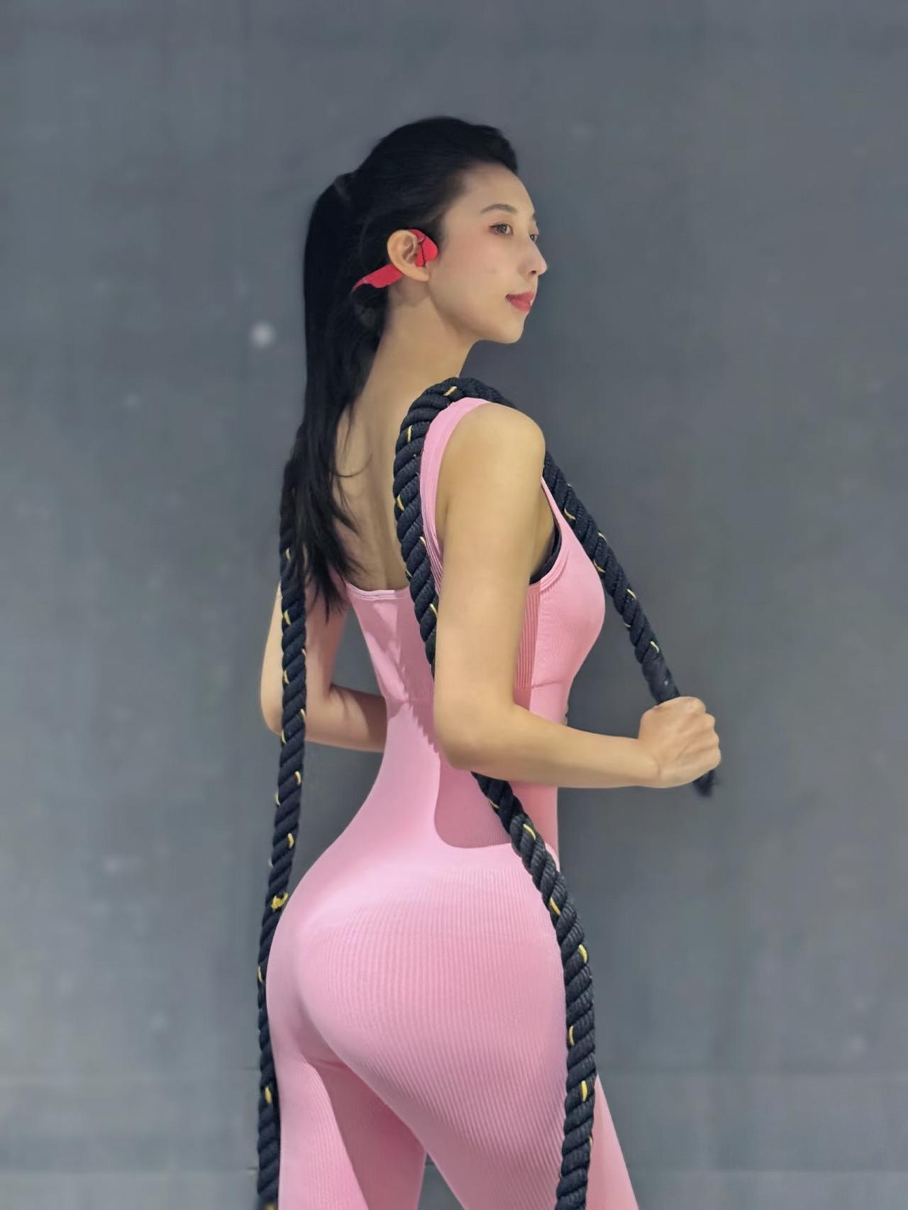 不在T台，在拳台