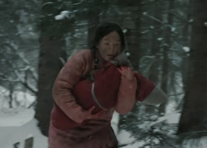 《归队》第18集预告：鲁长山带着高云虎和万福庆，离开松林镇进了抗联队伍。可汤德远
