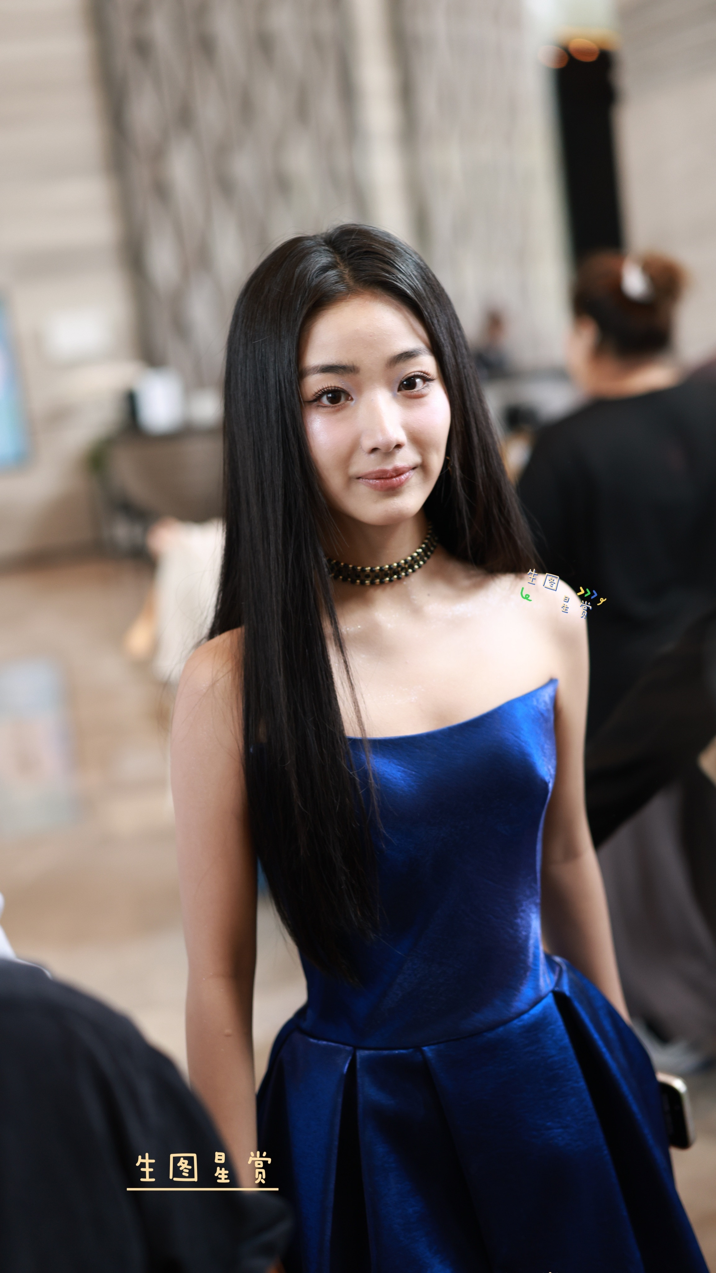 杨殊予剧查查之夜上班黑长直蓝精灵💙