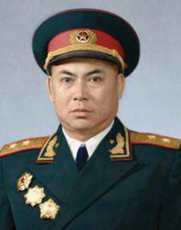 1968年3月，温玉成接到紧急命令，匆匆前往军委开会，不料，半路却意外遇到了毛主
