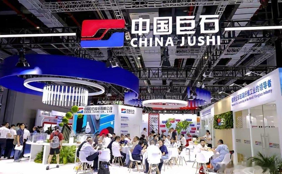 特种电子布核心企业解析：1.中国巨石：全球电子布产能第一（约13亿米/年），高端