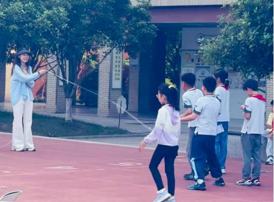 全网都在找的“朱校长”找到了！ 截至2026年8月28日，央视网、南京日报等