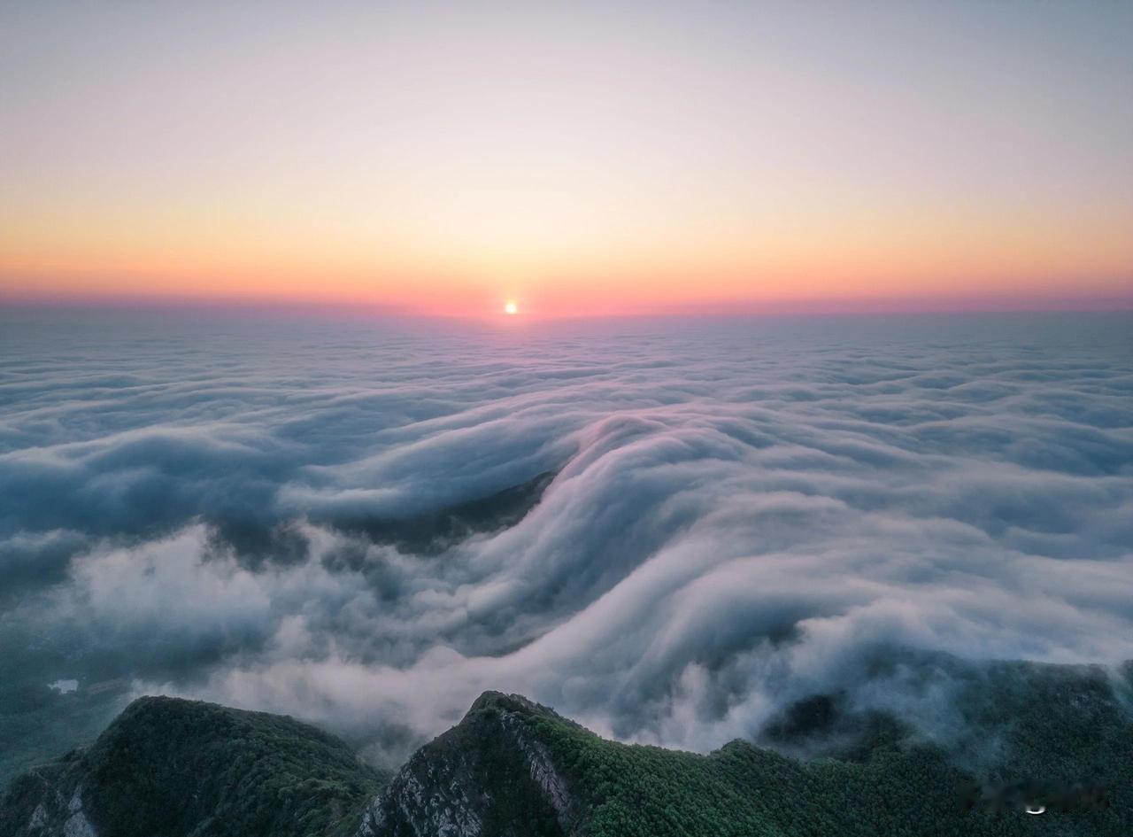 🌄大连大黑山｜闯入现实版“云端仙境”，这场云海治愈了我！家人们谁懂啊！在大