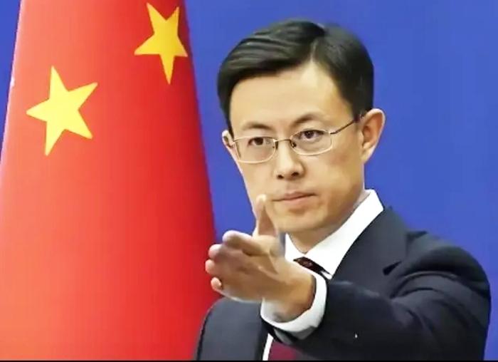日方急了！中方直呼高市早苗名字，一个头衔都不给！10月8日，外交部例行记者