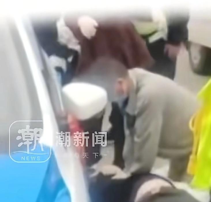 就因为6.6一个家庭就这么没了四川一位网约车司机接到一个订单，并且把乘客送到了